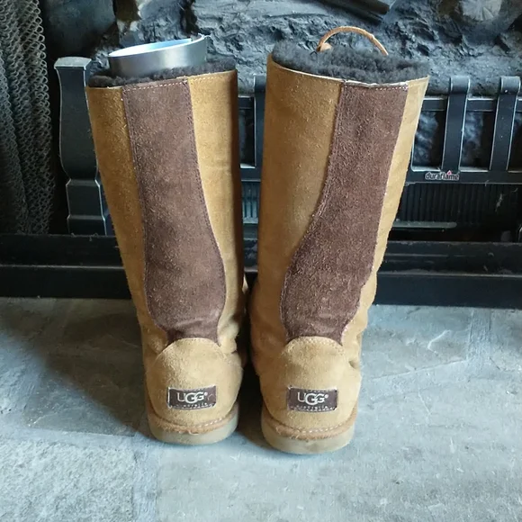 Ugg lace up boots size 5 - Picture 3 of 4